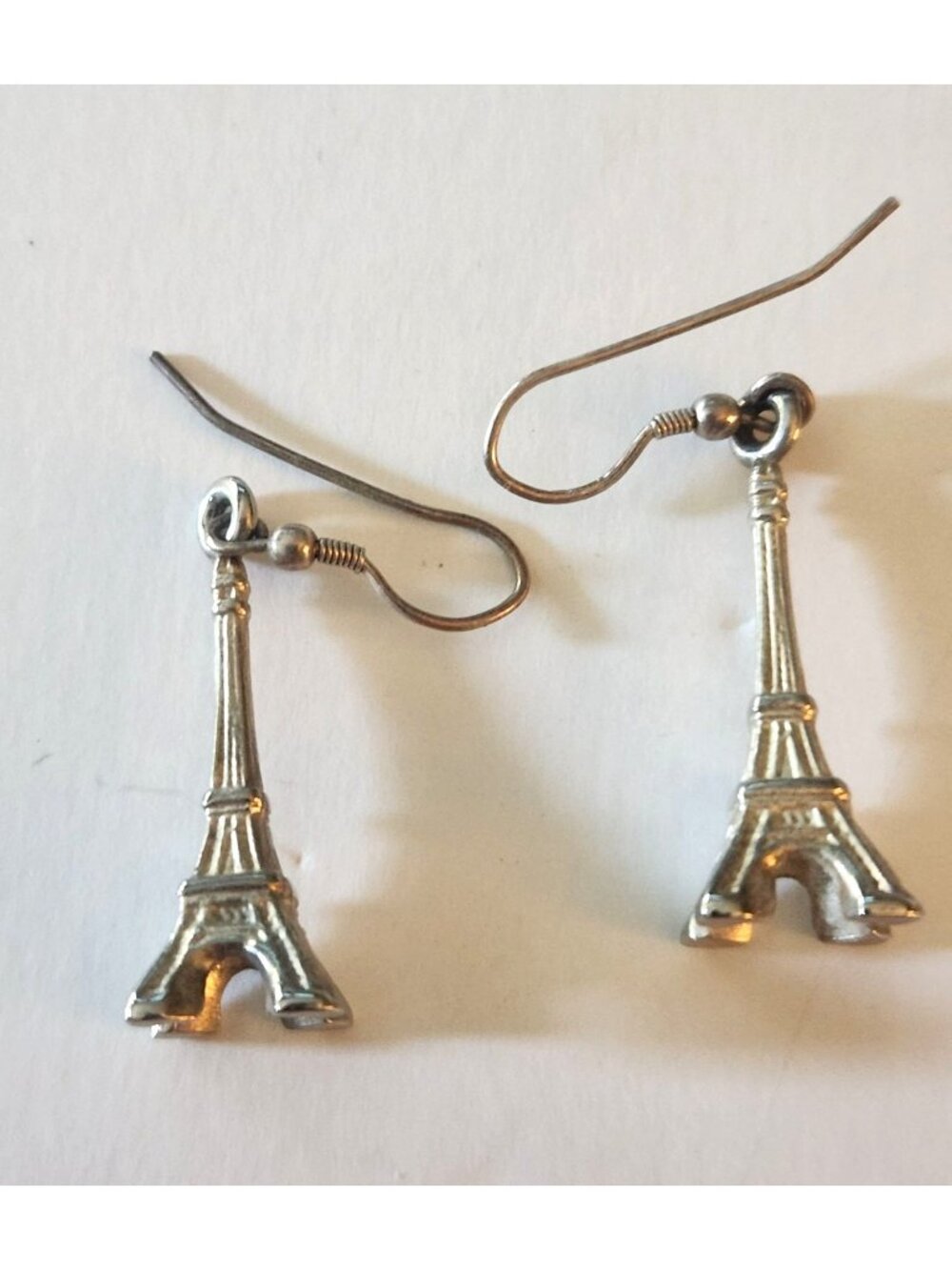 Eiffel Tower Dangle Earrings Silver Tone Lightweight French Style Jewelry